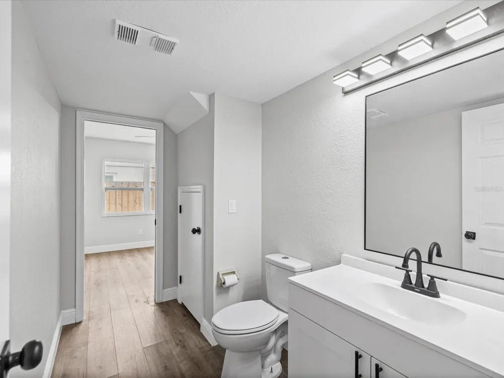 1972 LANSING DRIVE Clearwater, FL 33763