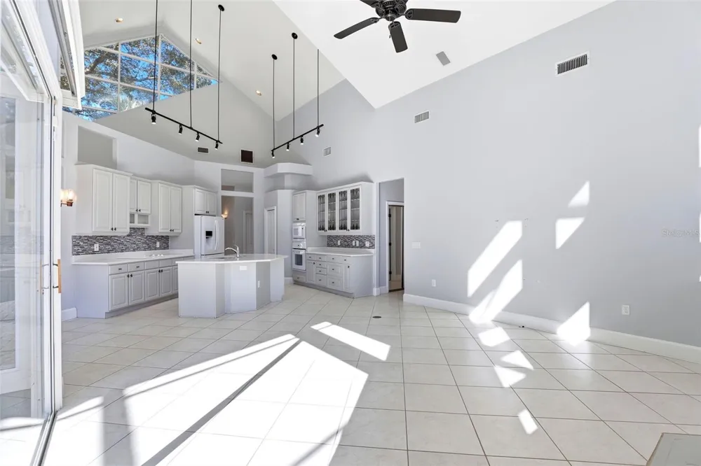8034 LANDGROVE COURT Orlando, FL 32819