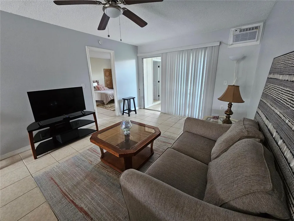 13813 MISSION OAKS BOULEVARD Seminole, FL 33776