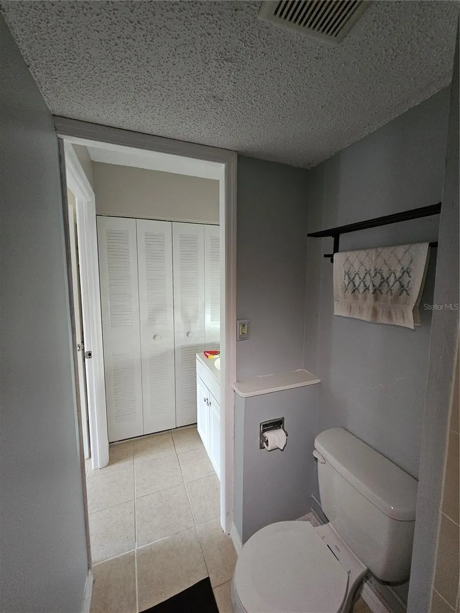 13813 MISSION OAKS BOULEVARD Seminole, FL 33776