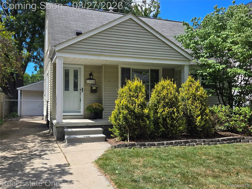 1318 Cherokee Avenue Royal Oak City, MI 48067