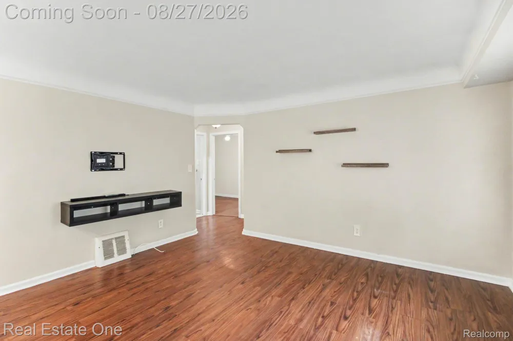 1318 Cherokee Avenue Royal Oak City, MI 48067