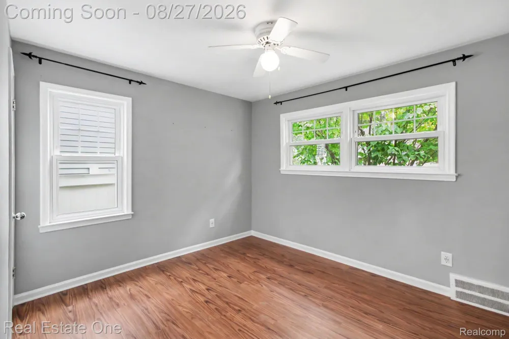 1318 Cherokee Avenue Royal Oak City, MI 48067