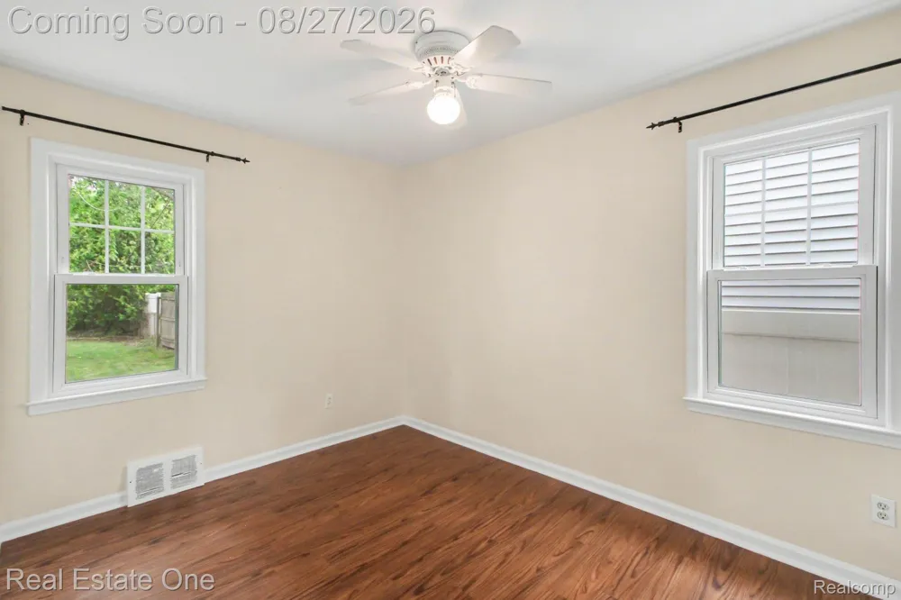 1318 Cherokee Avenue Royal Oak City, MI 48067