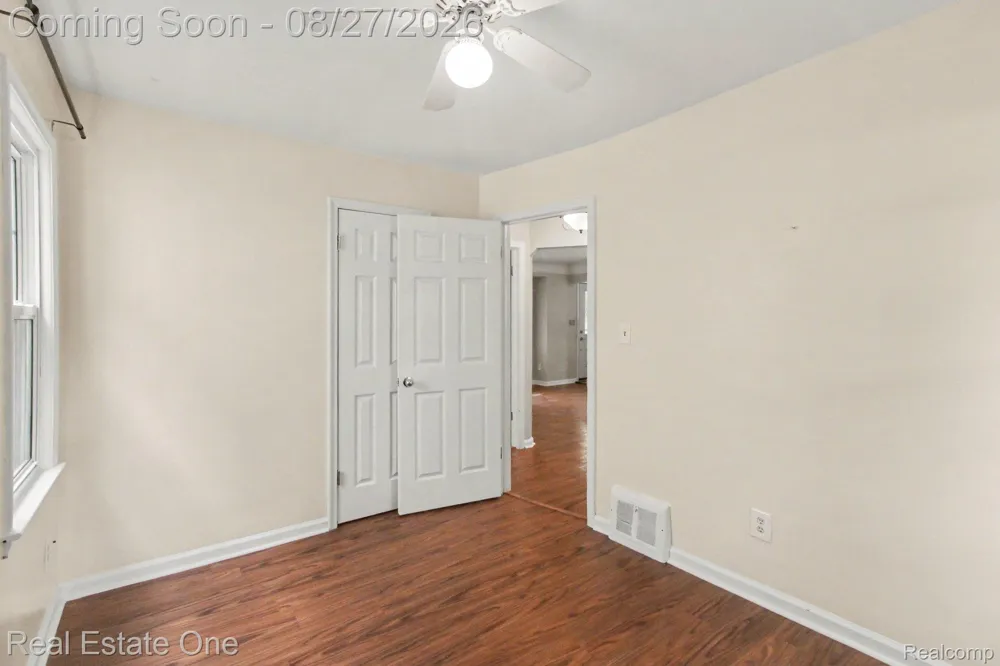 1318 Cherokee Avenue Royal Oak City, MI 48067
