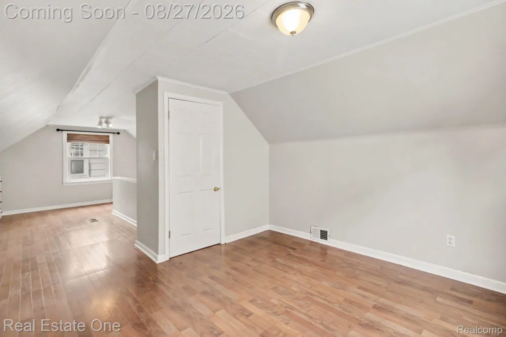 1318 Cherokee Avenue Royal Oak City, MI 48067