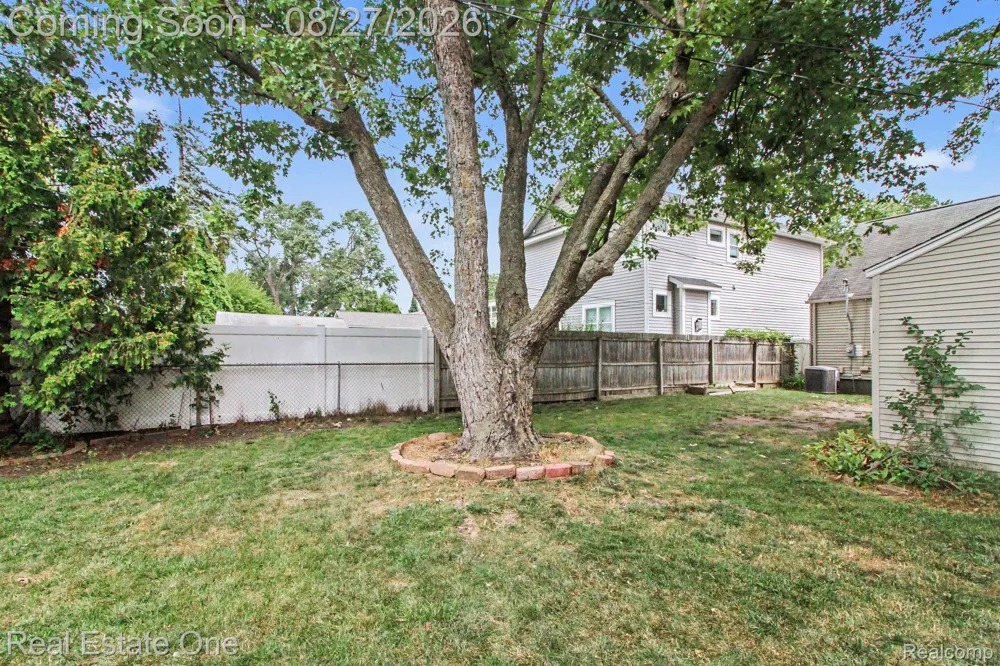 1318 Cherokee Avenue Royal Oak City, MI 48067