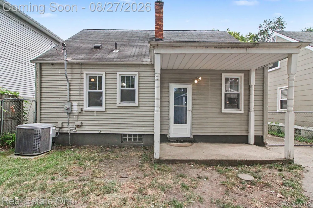 1318 Cherokee Avenue Royal Oak City, MI 48067