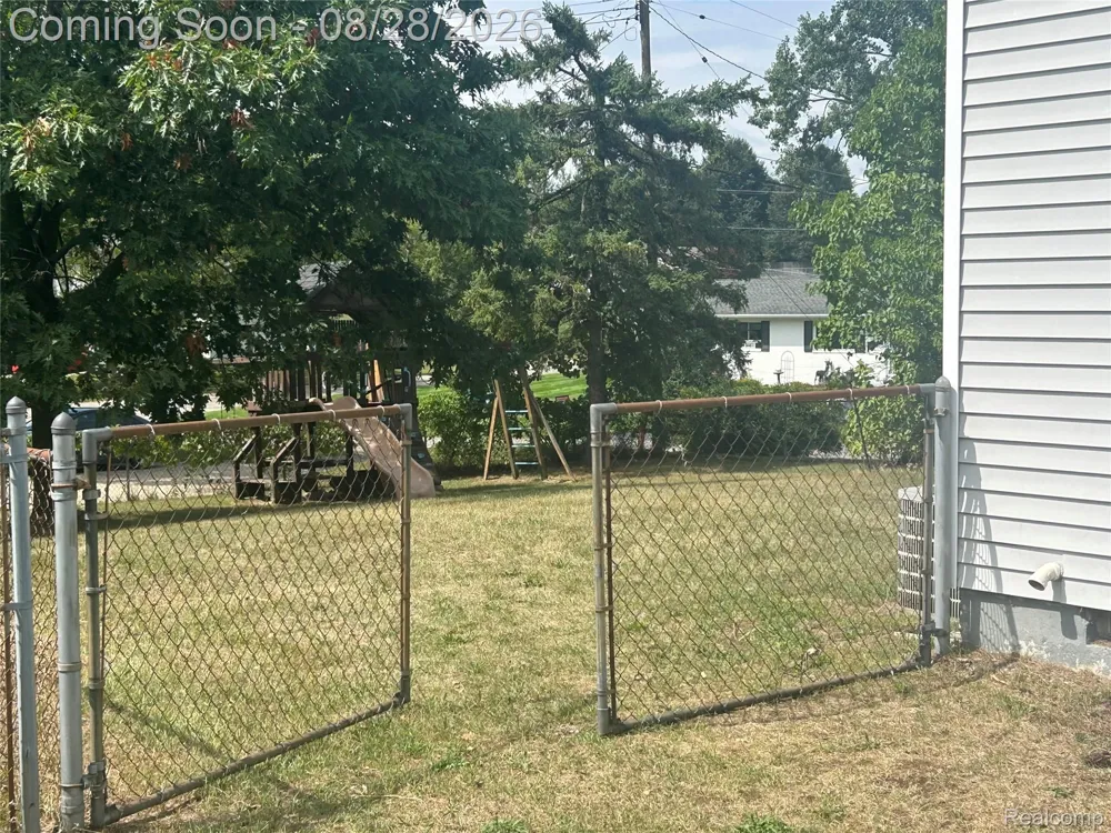 1320 Athlone Street Oxford Charter Township, MI 48371
