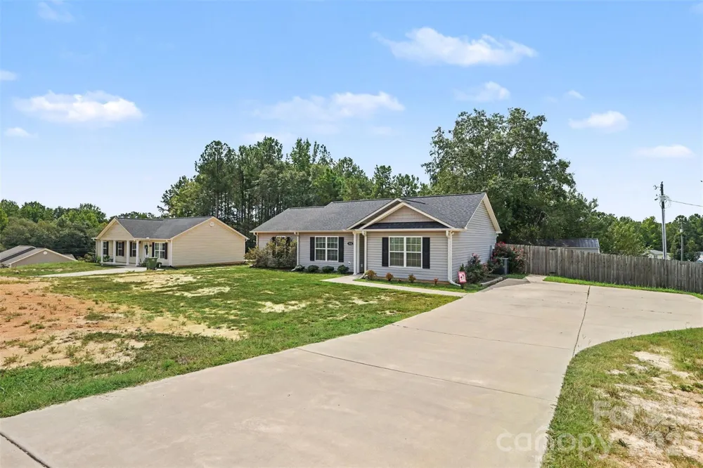 1505 Foxbrook Circle Lancaster, SC 29720