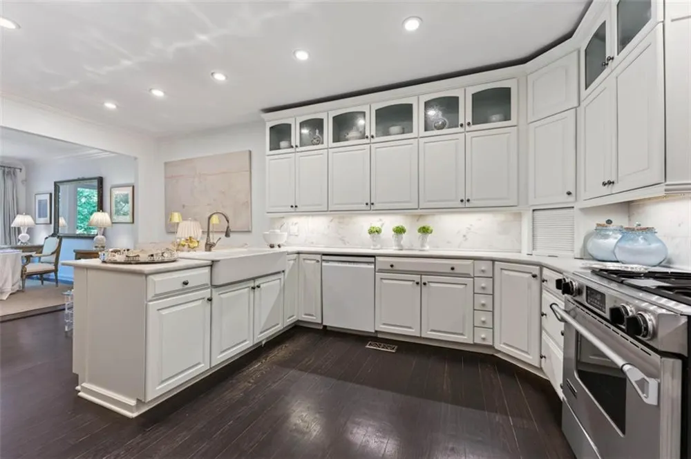 2525 Peachtree Road NE #25 Atlanta, GA 30305