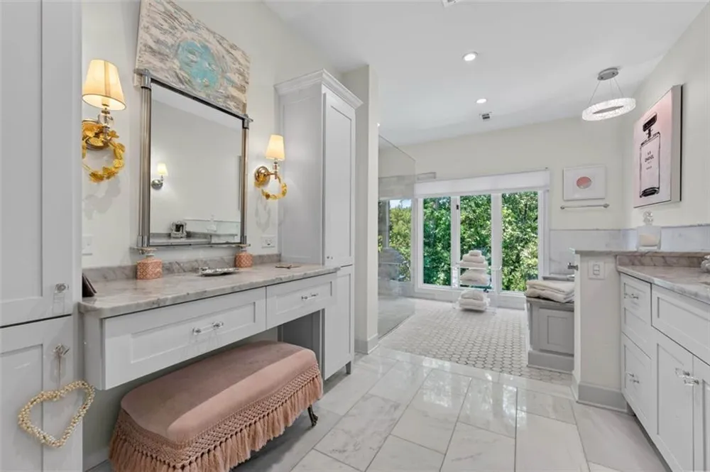 2525 Peachtree Road NE #25 Atlanta, GA 30305