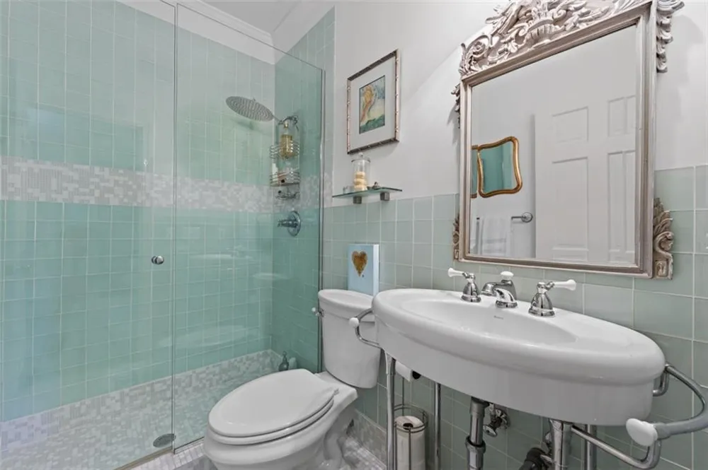 2525 Peachtree Road NE #25 Atlanta, GA 30305
