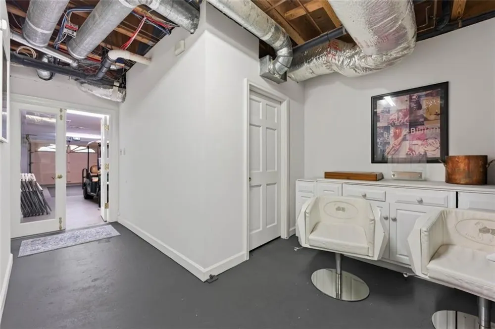 2525 Peachtree Road NE #25 Atlanta, GA 30305