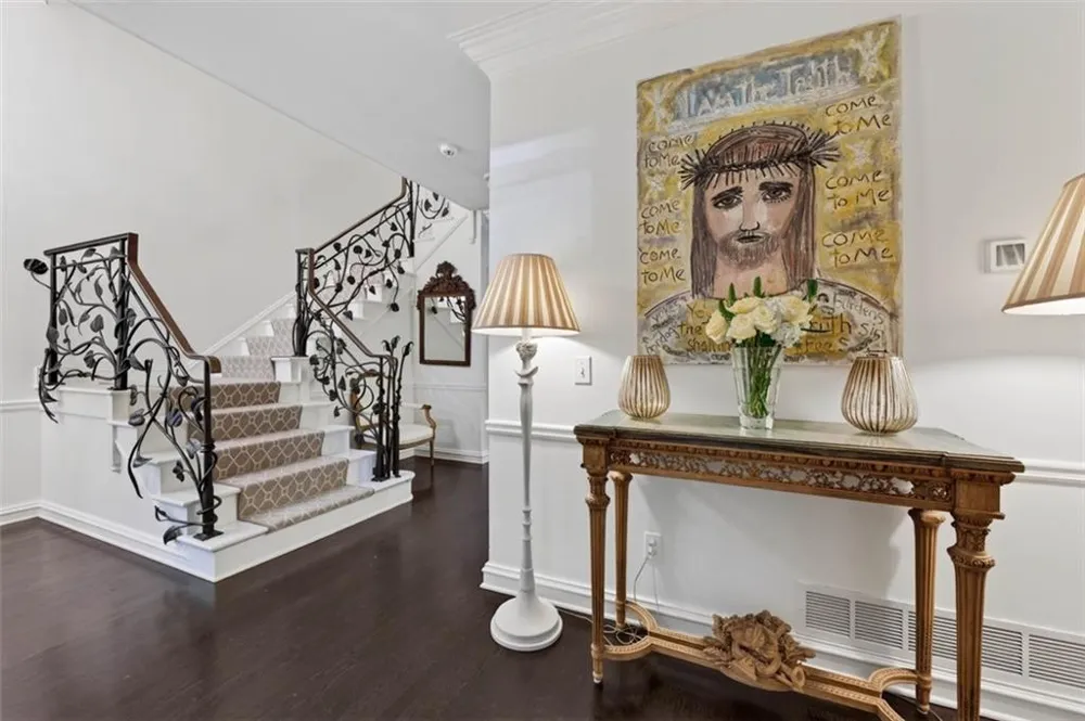 2525 Peachtree Road NE #25 Atlanta, GA 30305