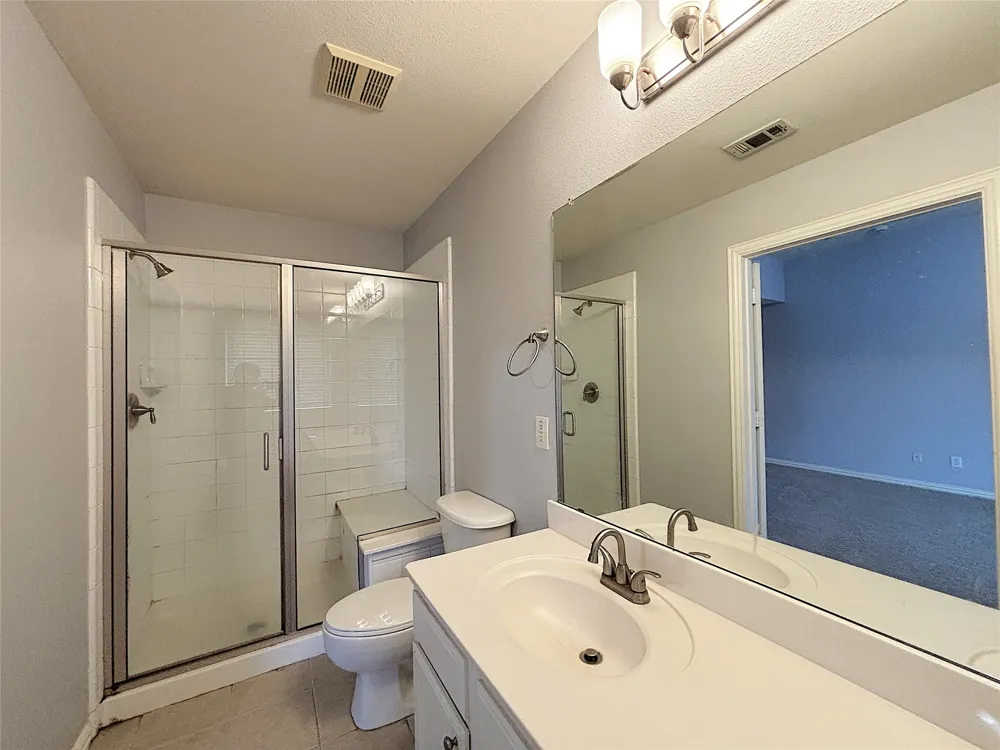 389 Ivan Drive Lewisville, TX 75067