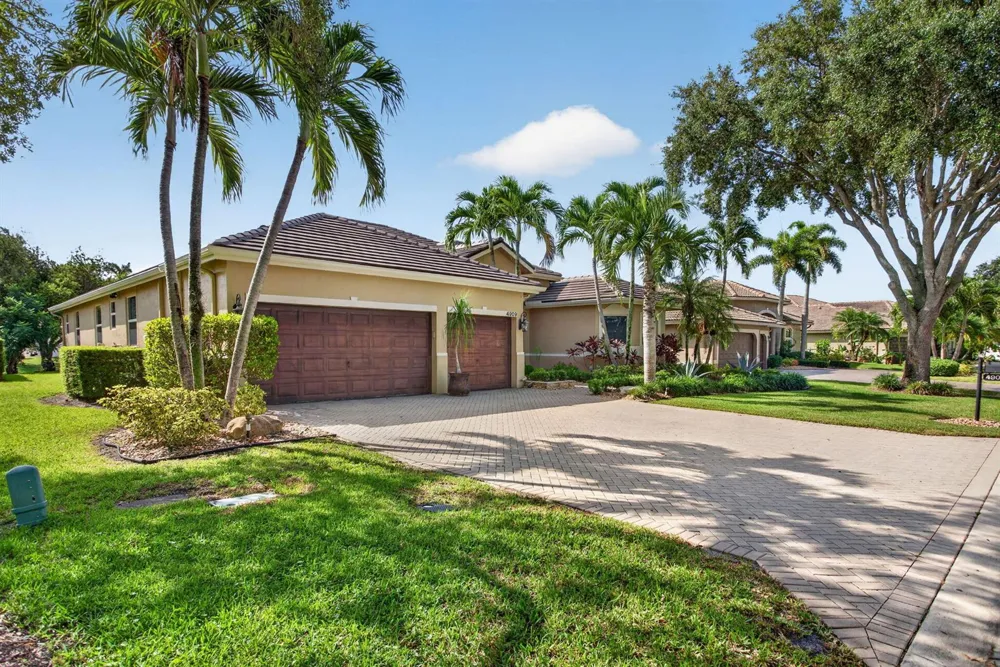 4909 NW 112th Drive Coral Springs, FL 33076