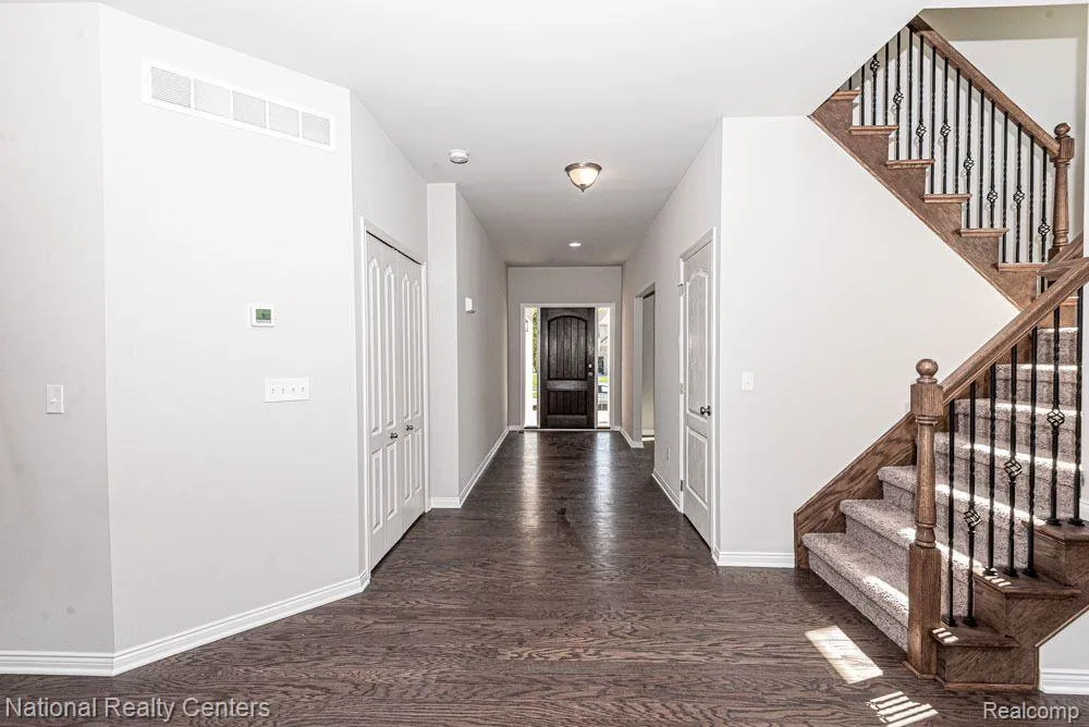 5591 Morgan Lake Drive Independence Charter Township, MI 48348