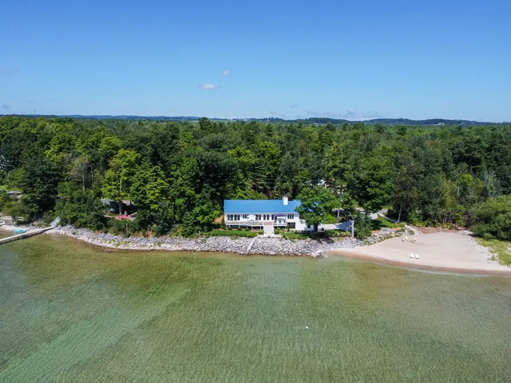 3729 S Lee Point Road Bingham Township, MI 49682
