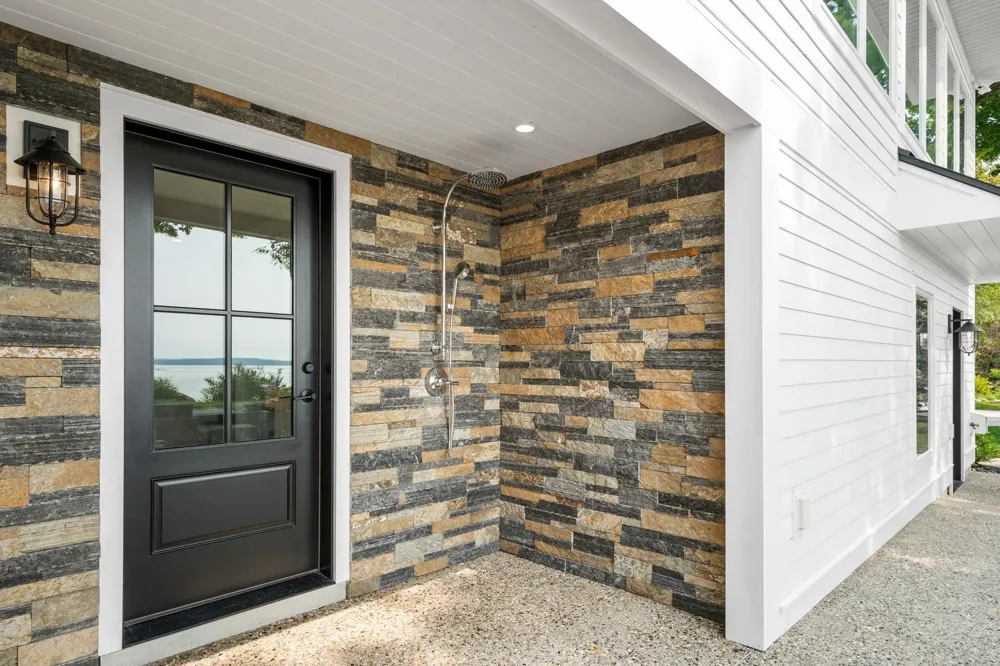 3729 S Lee Point Road Bingham Township, MI 49682