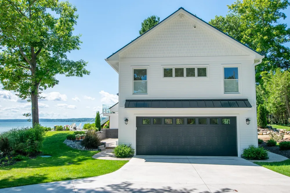 3729 S Lee Point Road Bingham Township, MI 49682