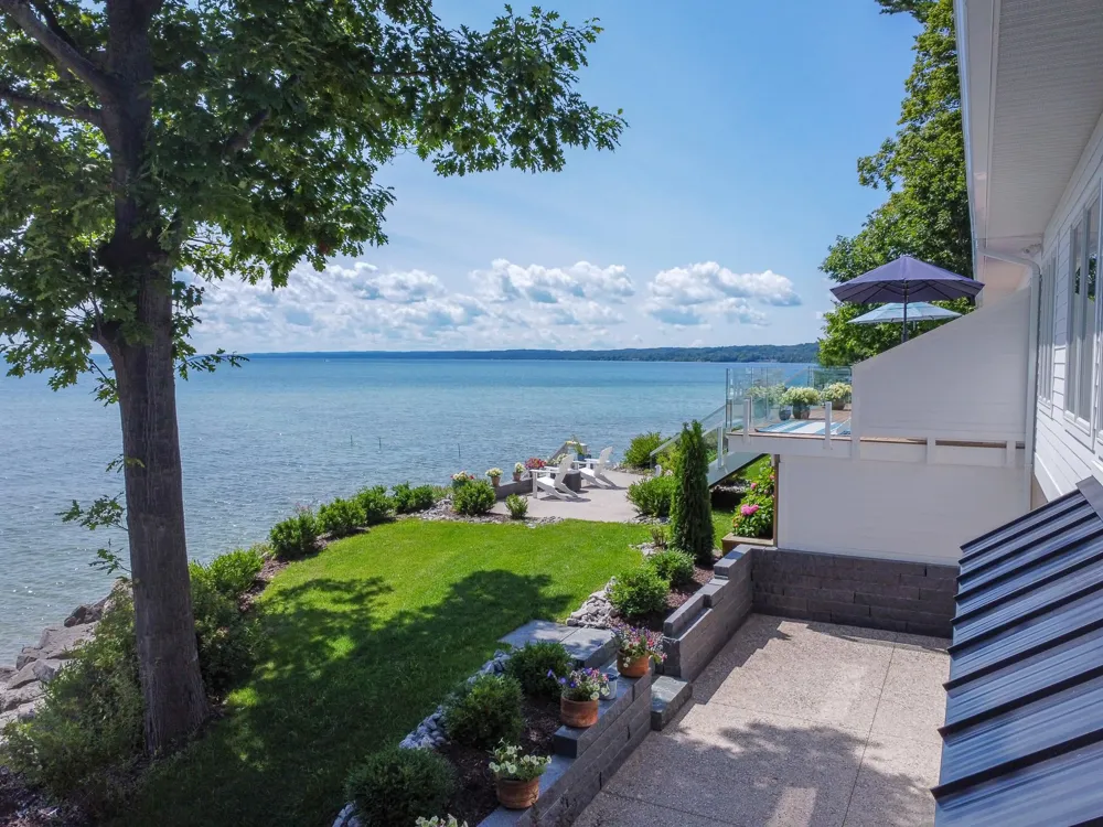 3729 S Lee Point Road Bingham Township, MI 49682