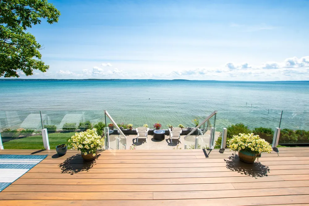 3729 S Lee Point Road Bingham Township, MI 49682
