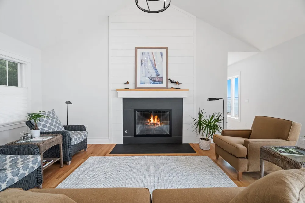 3729 S Lee Point Road Bingham Township, MI 49682