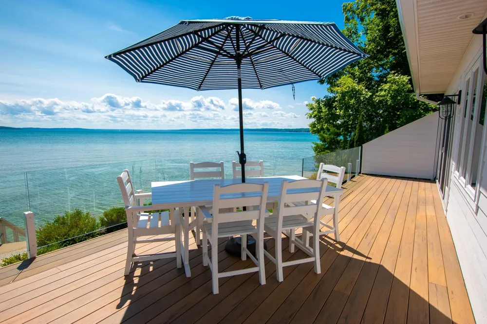 3729 S Lee Point Road Bingham Township, MI 49682