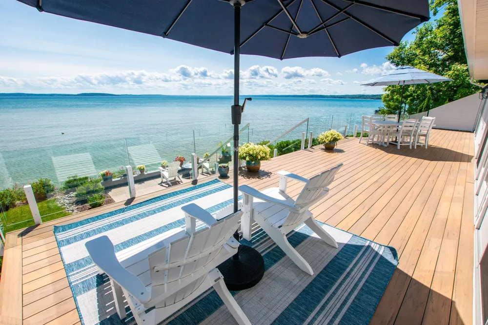 3729 S Lee Point Road Bingham Township, MI 49682