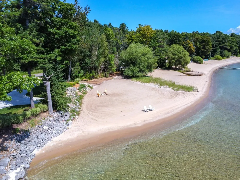 3729 S Lee Point Road Bingham Township, MI 49682