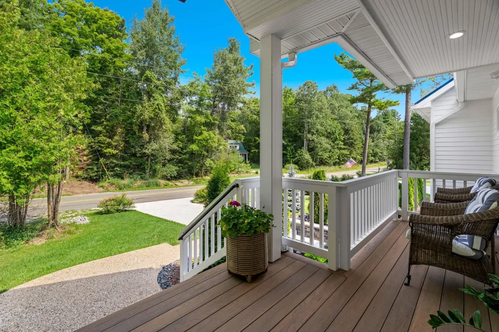 3729 S Lee Point Road Bingham Township, MI 49682