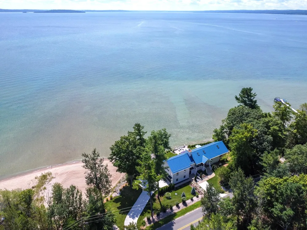 3729 S Lee Point Road Bingham Township, MI 49682