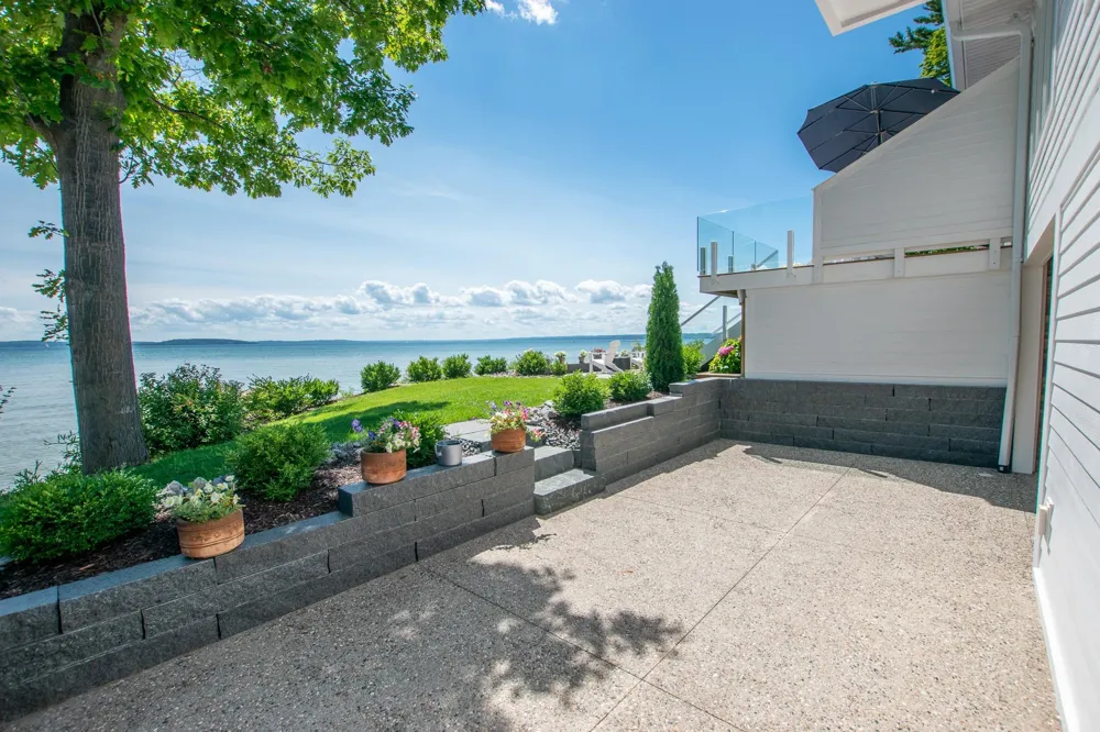 3729 S Lee Point Road Bingham Township, MI 49682
