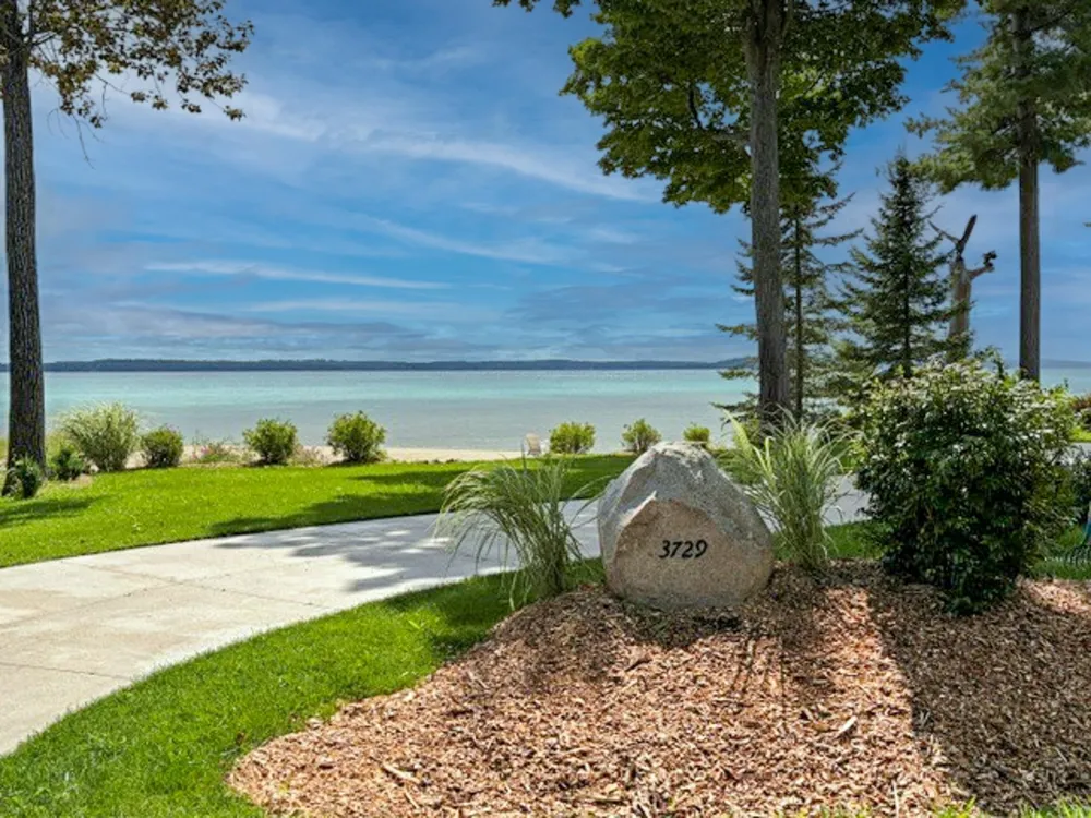 3729 S Lee Point Road Bingham Township, MI 49682