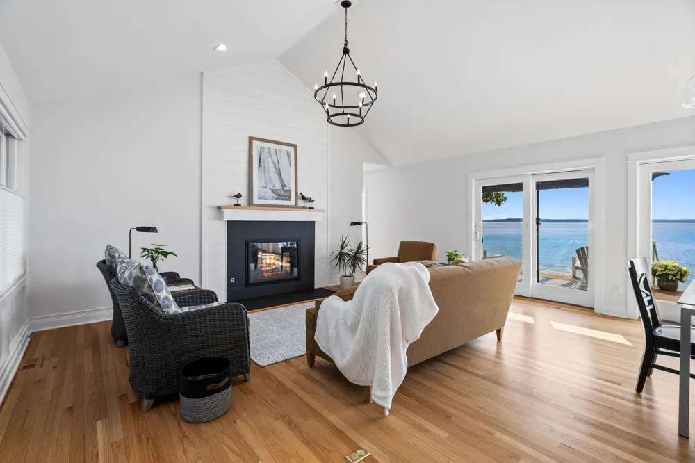3729 S Lee Point Road Bingham Township, MI 49682