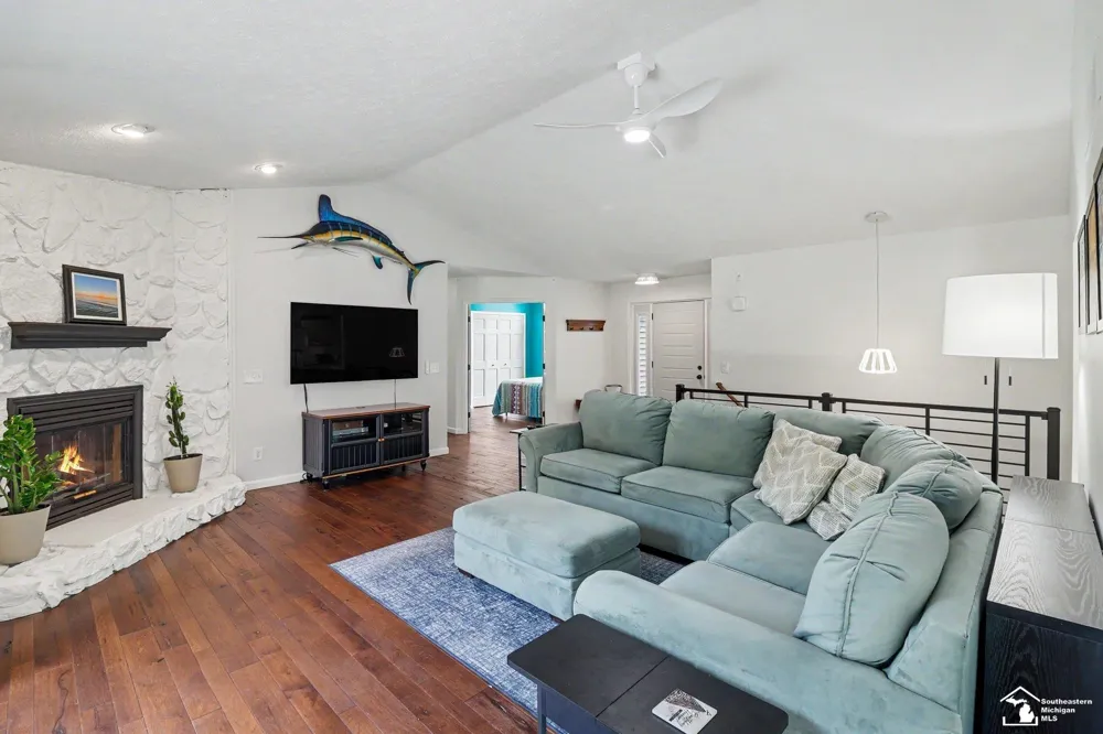 11458 Heidi Jane Lane Handy Township, MI 48836