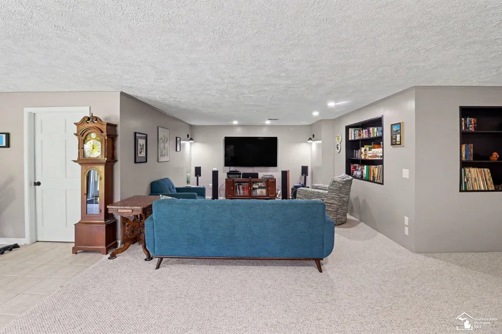 11458 Heidi Jane Lane Handy Township, MI 48836