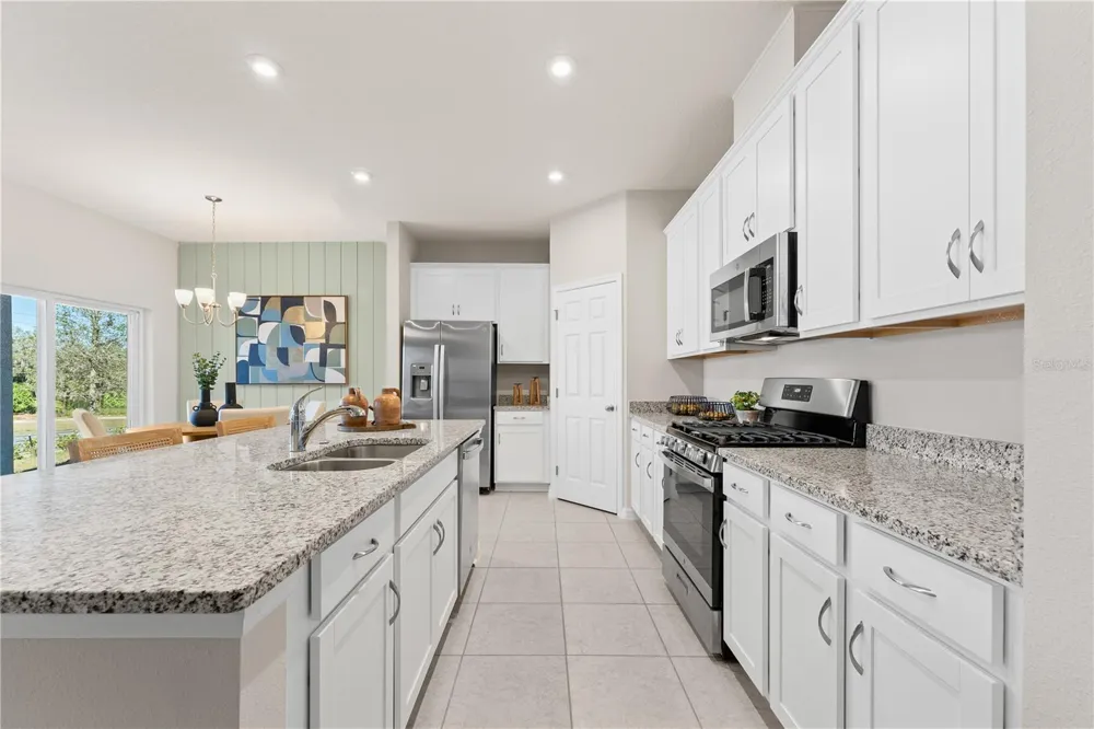 9198 HARRIS HAWK DRIVE Leesburg, FL 34788