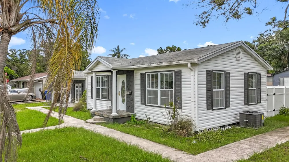 2122 52ND AVENUE St Petersburg, FL 33714