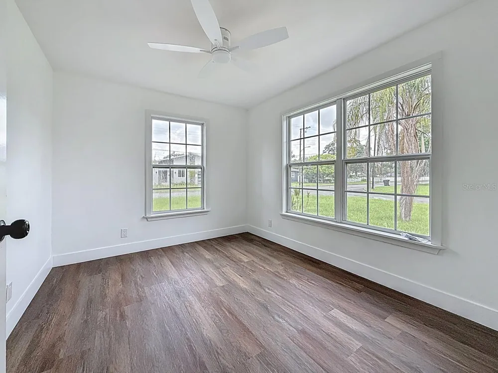 2122 52ND AVENUE St Petersburg, FL 33714