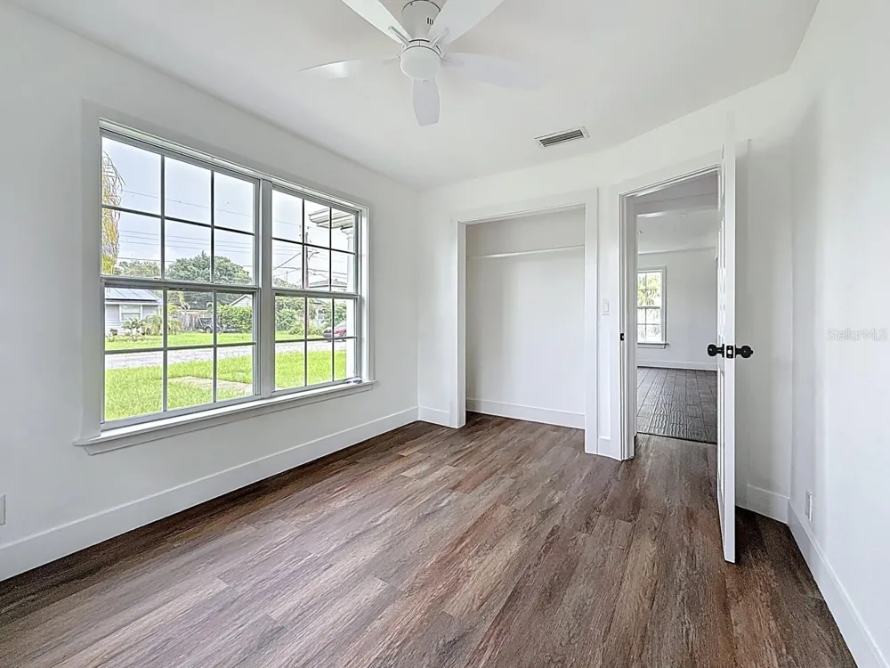 2122 52ND AVENUE St Petersburg, FL 33714