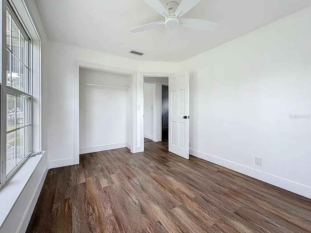 2122 52ND AVENUE St Petersburg, FL 33714