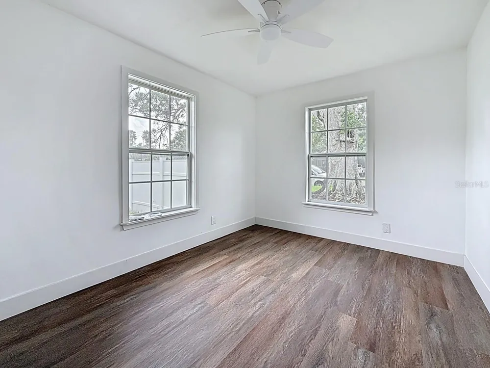 2122 52ND AVENUE St Petersburg, FL 33714