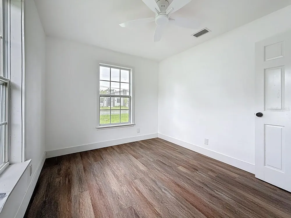 2122 52ND AVENUE St Petersburg, FL 33714