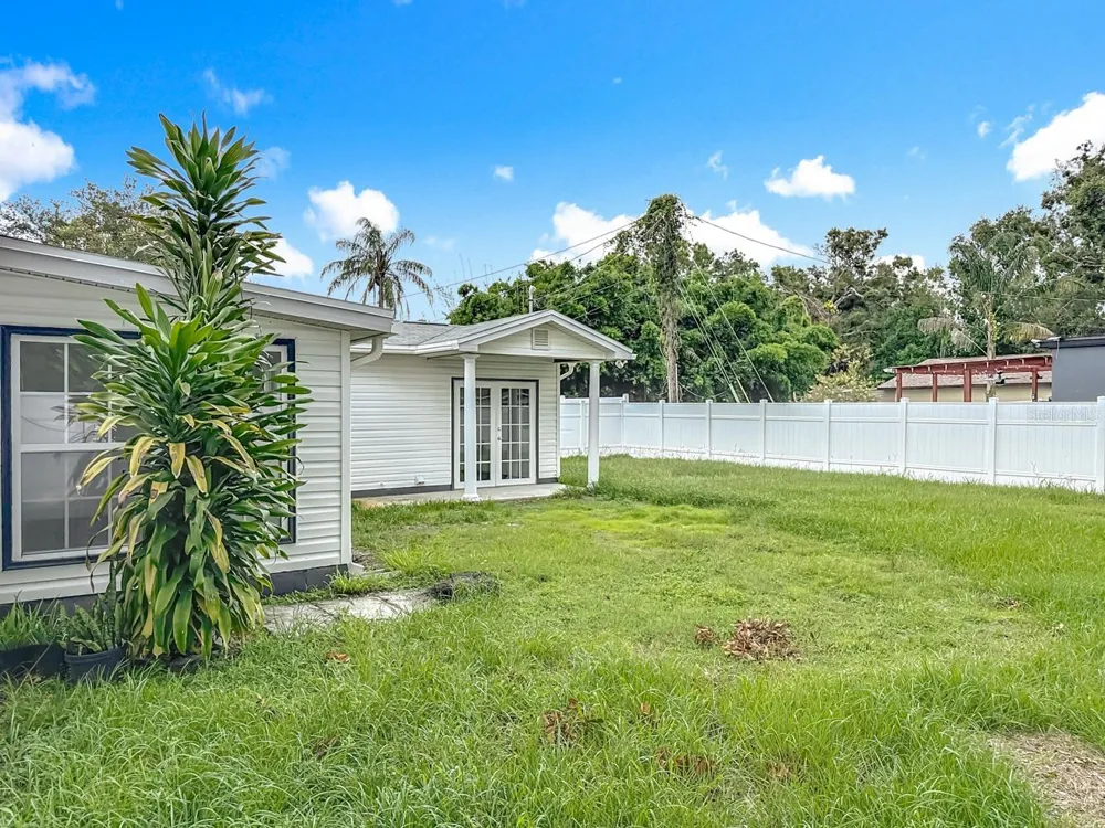 2122 52ND AVENUE St Petersburg, FL 33714