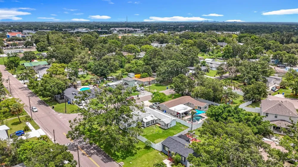 2122 52ND AVENUE St Petersburg, FL 33714