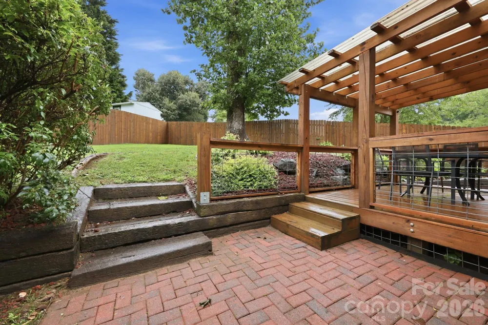 62 Hunters Field Lane Mills River, NC 28759