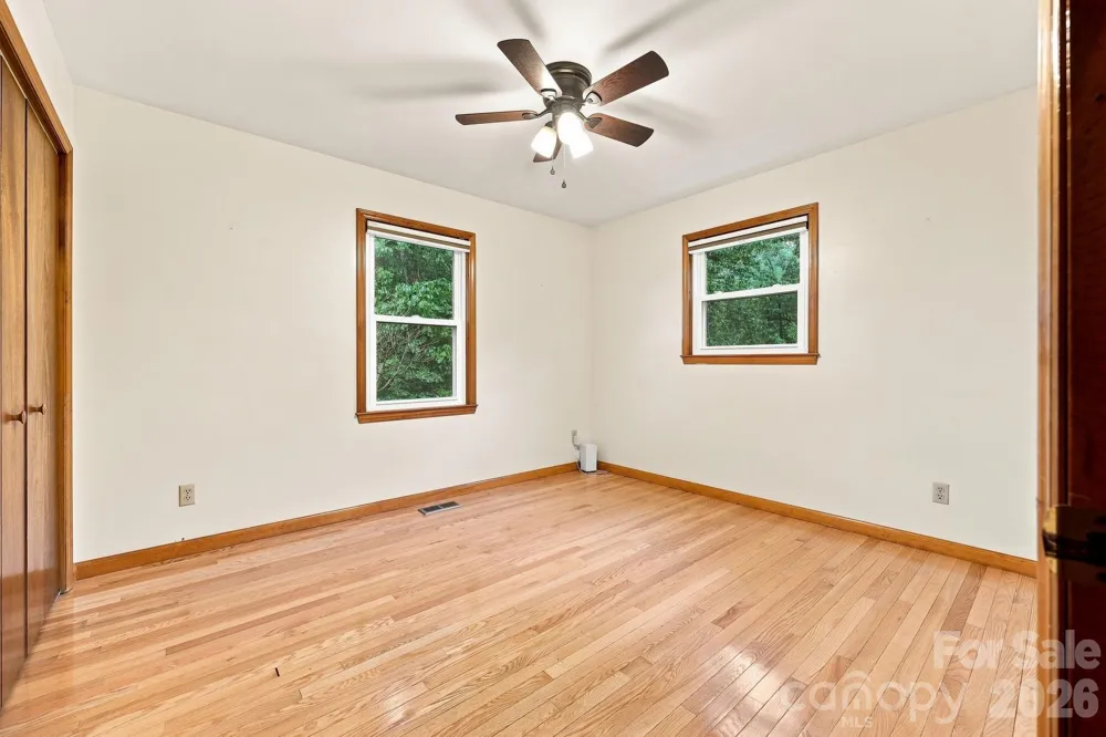 62 Hunters Field Lane Mills River, NC 28759