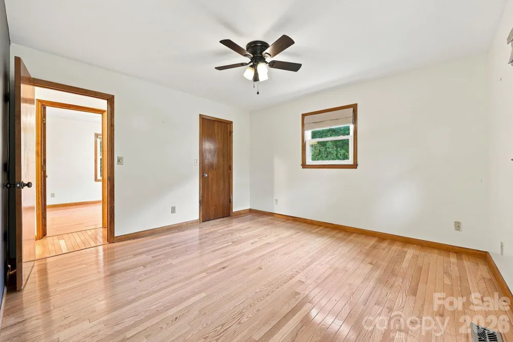 62 Hunters Field Lane Mills River, NC 28759